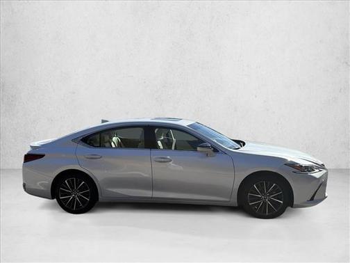 2024 Lexus ES 300h Base