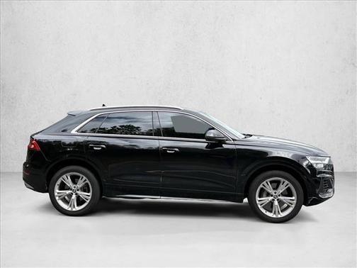 2020 Audi Q8 55 Premium