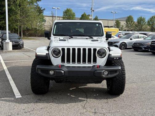 Bright White Clearcoat 2023 Jeep Wrangler Rubicon