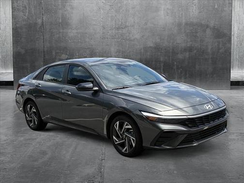 2025 Hyundai ELANTRA Sport