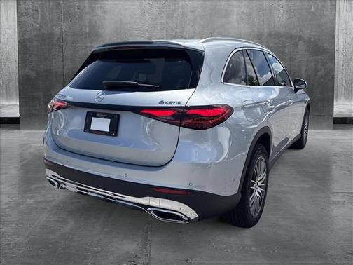 2025 Mercedes-Benz GLC 300 4MATIC
