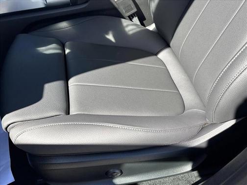2025 Mercedes-Benz EQB 300 4MATIC