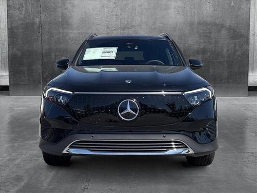 2025 Mercedes-Benz EQB 300 4MATIC