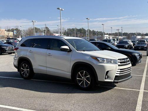 2017 Toyota Highlander XLE