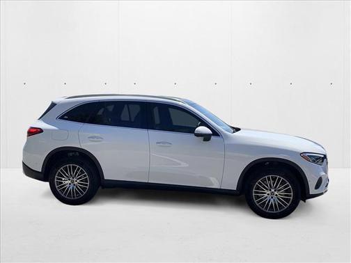 2026 Mercedes-Benz GLC 300 Base