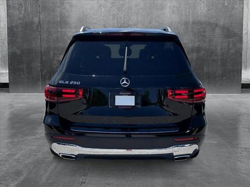 2025 Mercedes-Benz GLB 250 Base