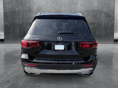 2025 Mercedes-Benz GLB 250 Base
