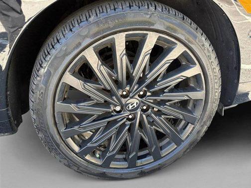 Phantom Black 2024 Hyundai SANTA FE Calligraphy