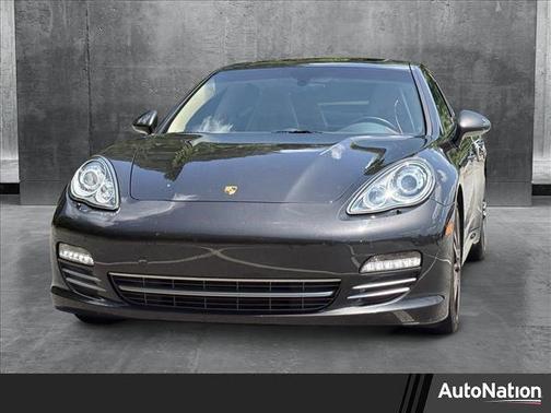 2013 Porsche Panamera 4 Platinum Edition