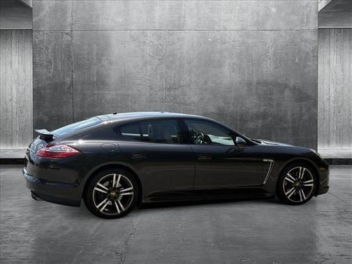 2013 Porsche Panamera 4 Platinum Edition