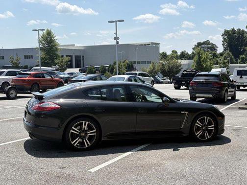 2013 Porsche Panamera 4 Platinum Edition