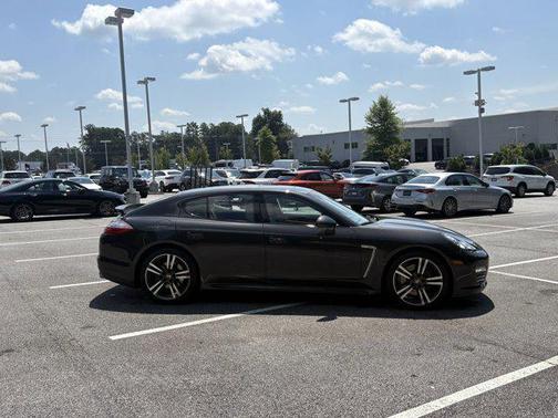 2013 Porsche Panamera 4 Platinum Edition