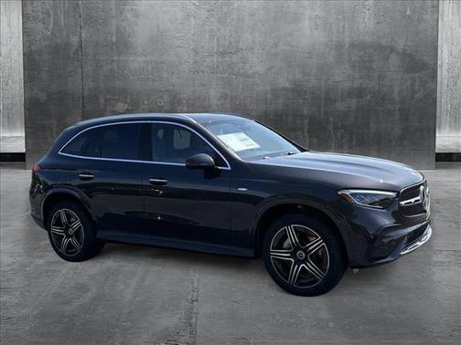 2025 Mercedes-Benz GLC 350e Base