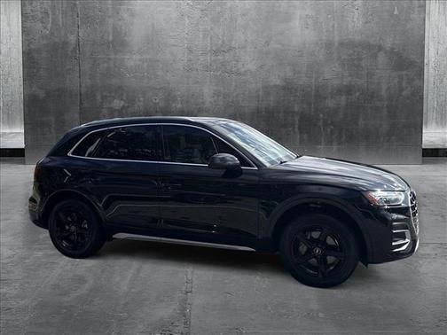 2023 Audi Q5 40 Premium