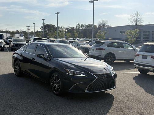 2022 Lexus ES 350 Base