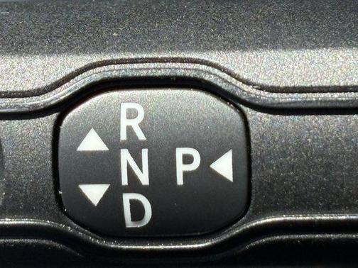 Iridium Silver Metallic 2023 Mercedes-Benz EQB 250 Base