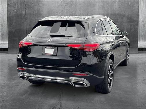2025 Mercedes-Benz GLC 350e Base