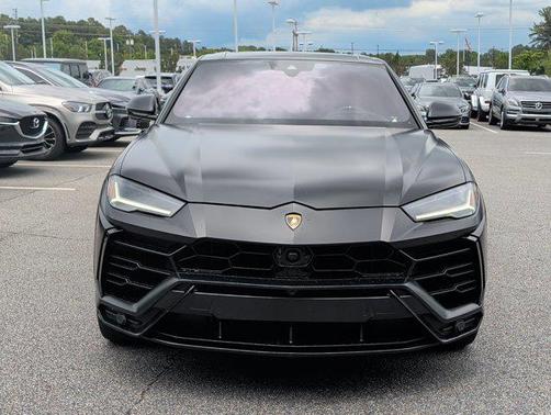 2022 Lamborghini Urus AWD