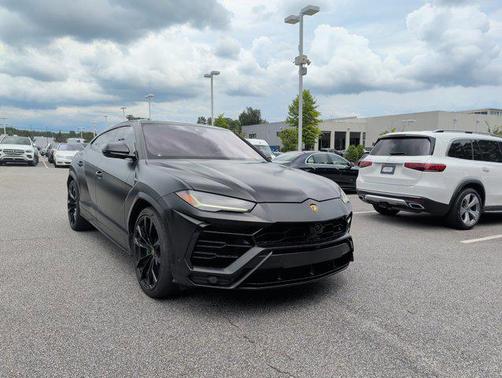 2022 Lamborghini Urus AWD