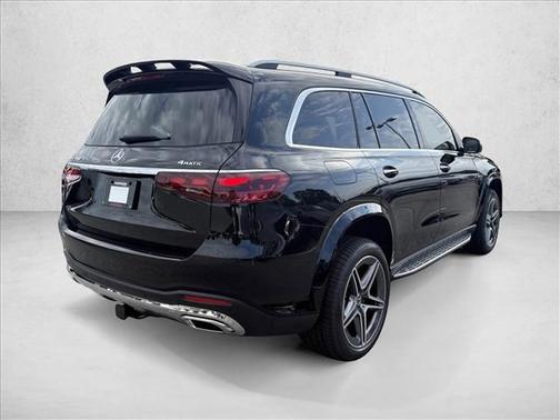 2026 Mercedes-Benz GLS 450 4MATIC