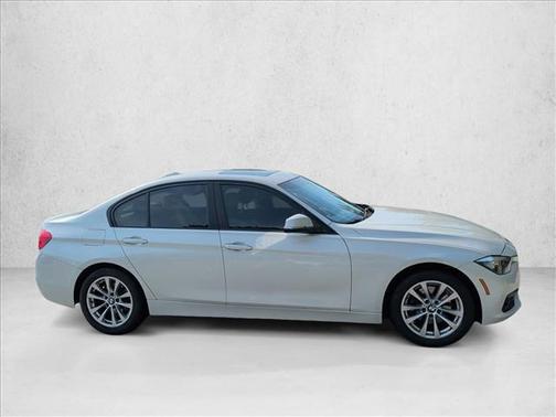 Alpine White 2017 BMW 320 i