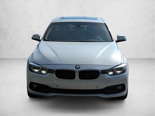 Alpine White 2017 BMW 320 i