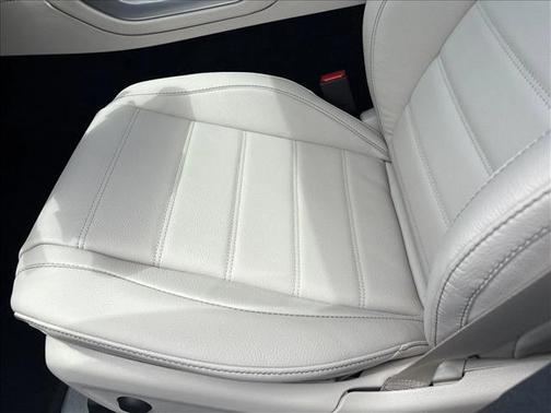 2025 Mercedes-Benz GLE 450e 4MATIC