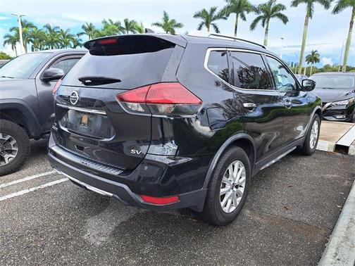 2020 Nissan Rogue SV