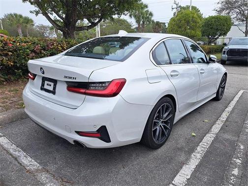 2019 BMW 330 330i