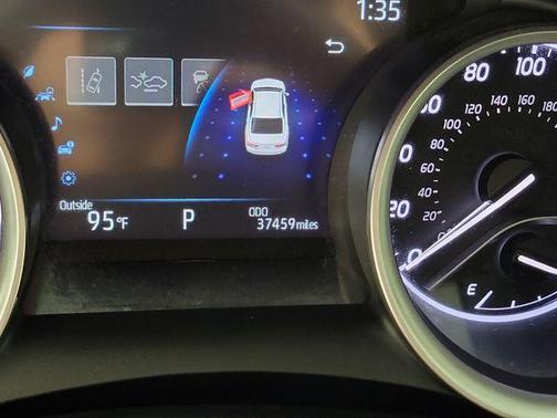 Pearl 2023 Toyota Camry XLE