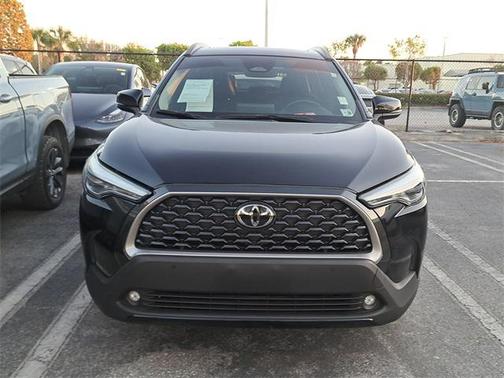 2023 Toyota Corolla Cross XLE