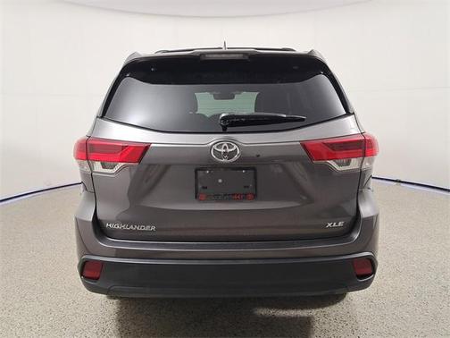 2018 Toyota Highlander SE