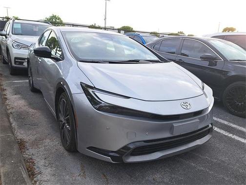 2023 Toyota Prius XLE