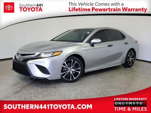 2020 Toyota Camry SE