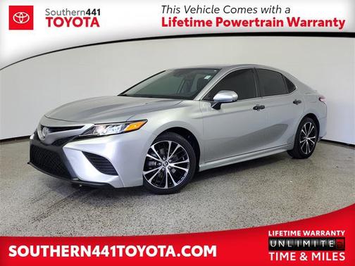2020 Toyota Camry SE