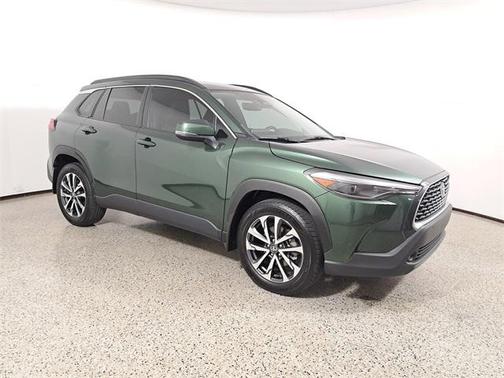2024 Toyota Corolla Cross XLE