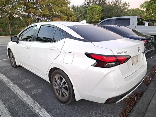 2024 Nissan Versa 1.6 SV