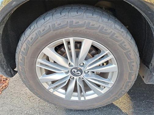 2021 INFINITI QX80 Luxe