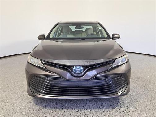 2019 Toyota Camry Hybrid LE