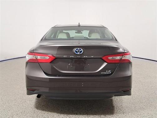 2019 Toyota Camry Hybrid LE
