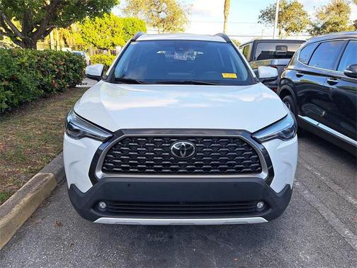 2022 Toyota Corolla Cross XLE