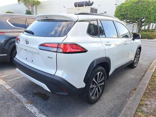 2022 Toyota Corolla Cross XLE