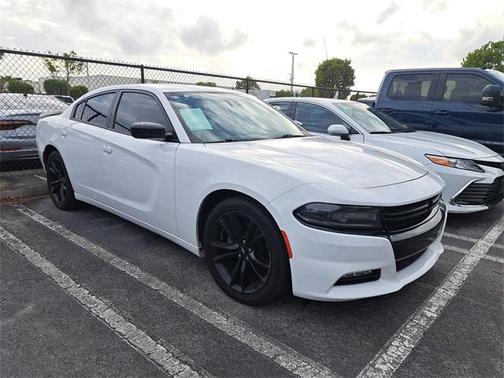 2017 Dodge Charger SXT