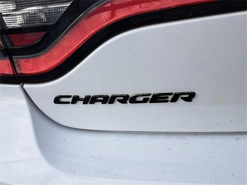 2017 Dodge Charger SXT