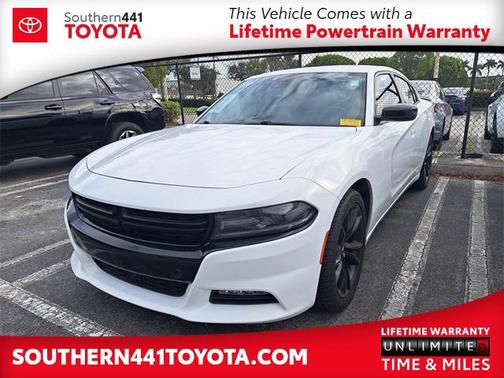 2017 Dodge Charger SXT