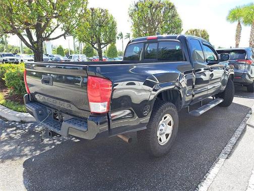 2016 Toyota Tacoma SR