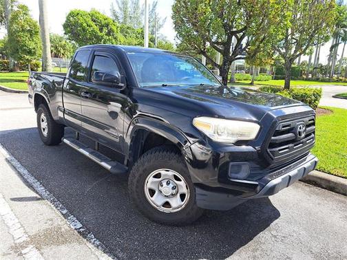 2016 Toyota Tacoma SR