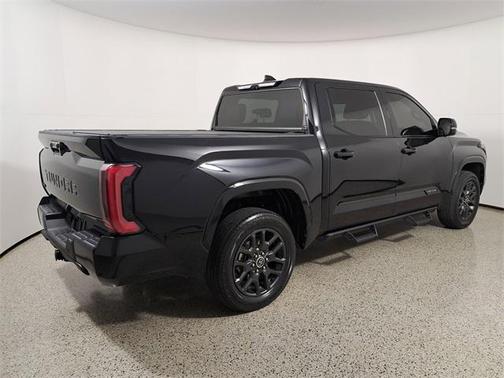 2022 Toyota Tundra Hybrid Platinum