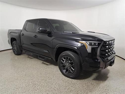 2022 Toyota Tundra Hybrid Platinum
