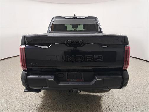 2022 Toyota Tundra Hybrid Platinum